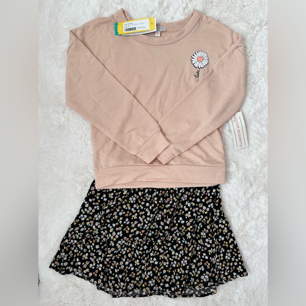 SOCIAL ACADEMY

Aubrey French Terry Pullover + Skirt Set
8 | Black